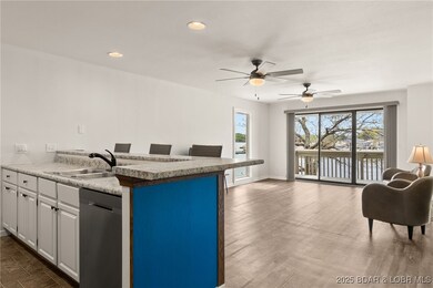 6570 Pelican Dr unit 307, Osage Beach, MO 65065 - photo 3