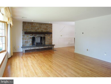 4512 Mill Rd, Emmaus, PA 18049 - photo 4