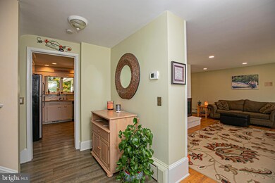 610 Knoll Dr, Lansdale, PA 19446 - photo 3