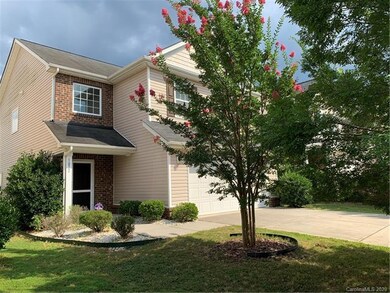 1072 Mountain Laurel Ct, Matthews, NC 28104 - photo 2