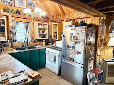 24 Old Harbor Rd, Vinalhaven, ME 04863 - photo 6