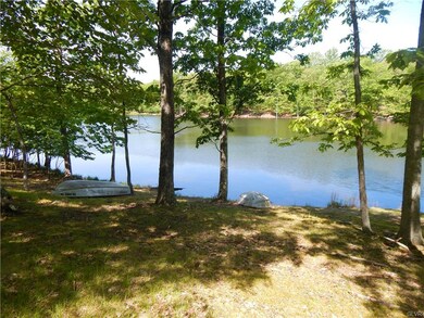 251 Stonehenge Dr, East Stroudsburg, PA 18301 - photo 2