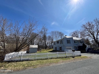 20 White Oaks Rd, Williamstown, MA 01267 - photo 2