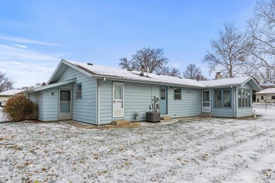 701 E 3rd St, Auburn, IN 46706 - photo 4