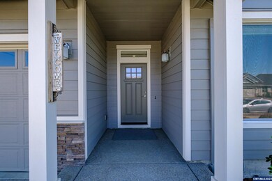 2158 NE Deciduous Ave, Albany, OR 97321 - photo 2