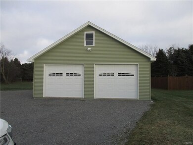 Large 2nd Garage