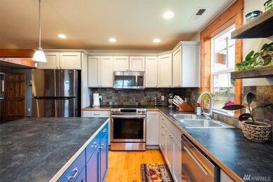 401 E Madison St, Nooksack, WA 98247 - photo 7