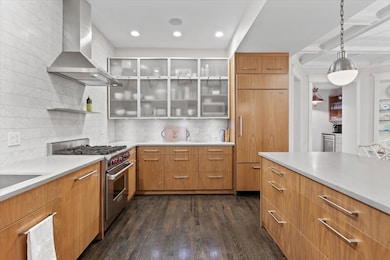 unlisted-address, Chicago, IL 60657 - photo 6