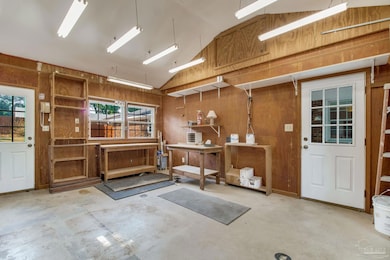 330 sq ft workshop/offiice flex space!!!!