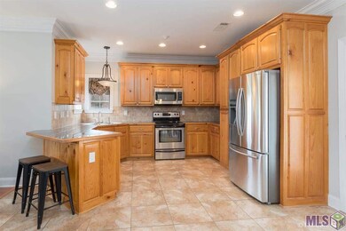 3640 Hemlock St, Zachary, LA 70791 - photo 2