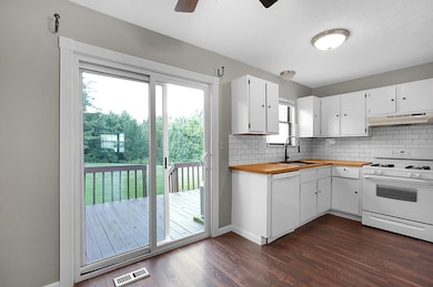 920 Charnwood Ln unit 10A, Worthington, OH 43085 - photo 6