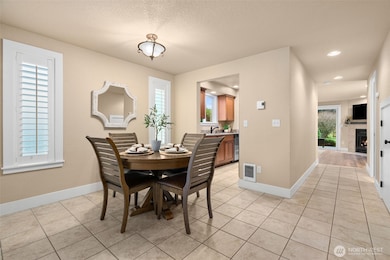 3926 NW Fairway Ln unit 3J, Bremerton, WA 98312 - photo 4