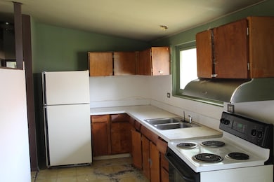 1856 S Averill Ave, Flint, MI 48503 - photo 3