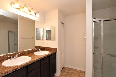 10549 Maidstone Cove Dr, Jacksonville, FL 32218 - photo 7