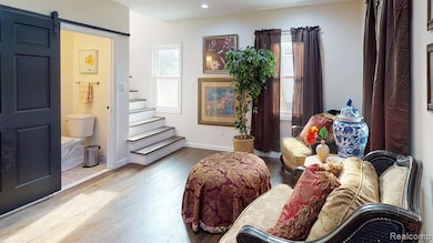 2002 Ridgemont Rd, Grosse Pointe Woods, MI 48236 - photo 4