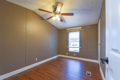 1065 Dickinson Rd unit CR517, Alvin, TX 77511 - photo 5