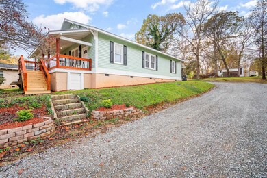 511 N Fir Ave, Siler City, NC 27344 - photo 3