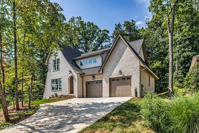 02_103 Daleyuhski Way_FrontRight