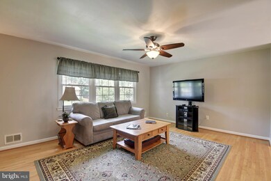 5308 Manorfield Rd, Rockville, MD 20853 - photo 4
