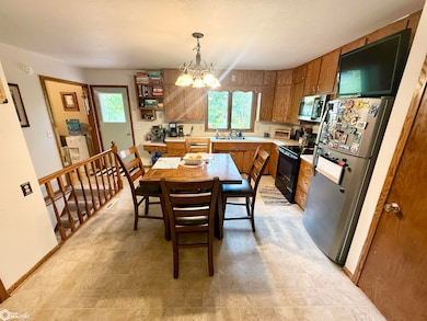 718 Alta Vista Dr, Carroll, IA 51401 - photo 3