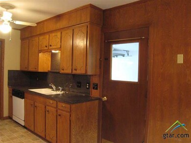 4625 4625 Cambridge Dr, Tyler, TX 75703 - photo 5