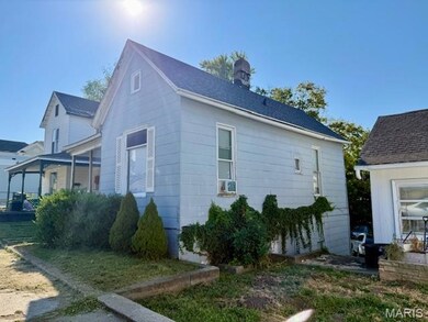 2213 Broadway, Hannibal, MO 63401 - photo 4