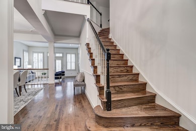 9122 Town Gate Ln, Bethesda, MD 20817 - photo 2