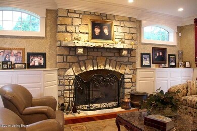 FAMILY LIVING ROOM