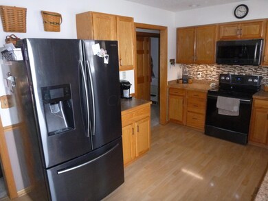 Fully applianced Kitchen