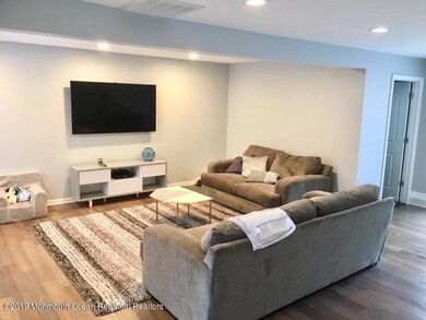 202 Cliftwood Rd, Oakhurst, NJ 07755 - photo 3