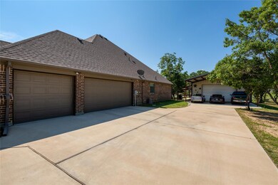 448 Scenic Wood Dr, Azle, TX 76020 - photo 4