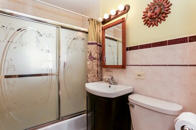 778 E Oakton St, Des Plaines, IL 60018 - photo 3