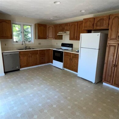 4 Malek Cir, Hampton, NH 03842 - photo 2