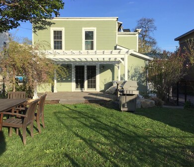 25 Franklin St, Saratoga Springs, NY 12866 - photo 4