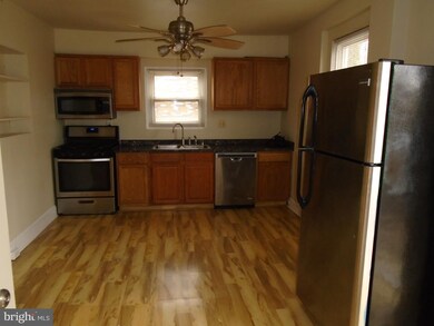 705 Larchmont Ave, Capitol Heights, MD 20743 - photo 7