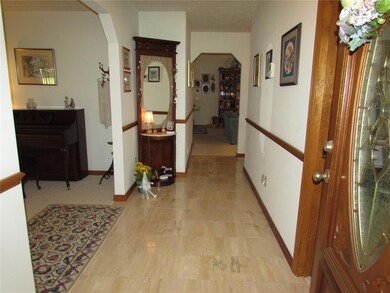 9705 SW 194th Cir, Dunnellon, FL 34432 - photo 4