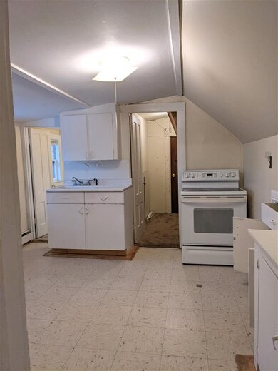 1 Green St unit .  1, Claremont, NH 03743 - photo 2