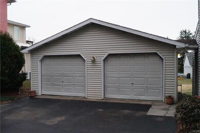 5630 E Texas Rd, Allentown, PA 18106 - photo 2