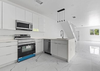 2145 NW 4th St unit 2145, Pompano Beach, FL 33069 - photo 5