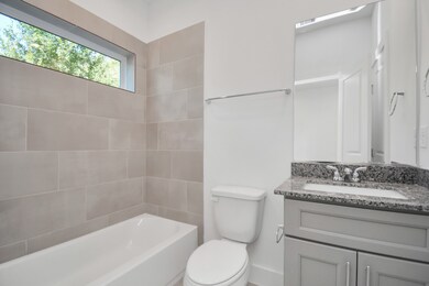 420 Janisch Rd unit B, Houston, TX 77018 - photo 5