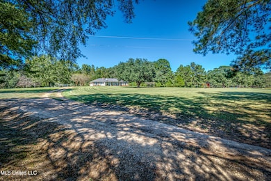 122 Wild Bird Ln, Brandon, MS 39042 - photo 2