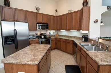 Kitchen with island