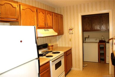 2nd Kitchen Up & 2nd laundry room