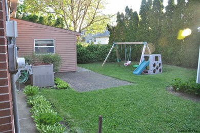 171 Hollywood Ave, Albany, NY 12209 - photo 4