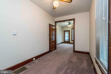 333 W High St, Womelsdorf, PA 19567 - photo 7