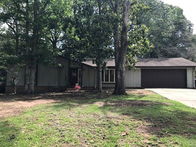 805 Wimbledon Dr, Dothan, AL 36305 - photo 2