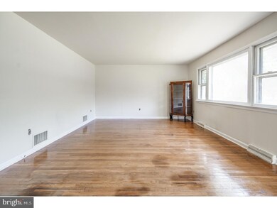 1966 Melvina Rd, Woodbury, NJ 08096 - photo 2