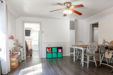 405 NW Dimmick St, Grants Pass, OR 97526 - photo 5