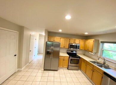 207 Juniper Dr, South Burlington, VT 05403 - photo 4