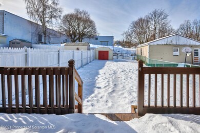 116 E Grove St, Dunmore, PA 18512 - photo 4